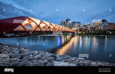 Peace bridge canada hi-res stock photography and images - Alamy