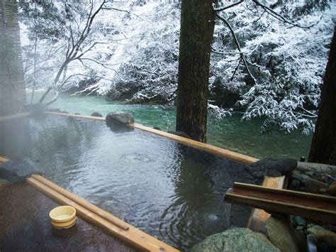 Best Onsens In Japan Natural Hot Springs You Need To Visit Travel Insider