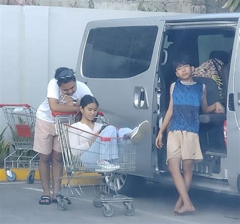 Mall Parking Lot Sa Philippines Mga Hindi Marunong Mag Balik Ng