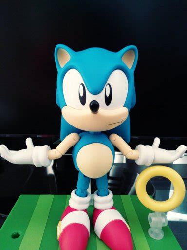 Shrugging Pose Sonic The Hedgehog Amino