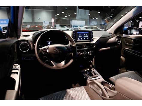 2018 Hyundai Kona: 124 Interior Photos | U.S. News