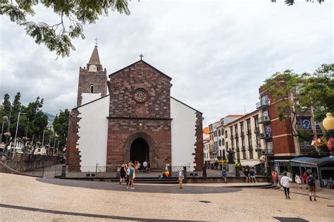 Hermosa Catedral De Funchal En Madeira Portugal Foto Premium