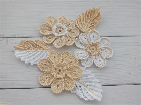 Crochet Flowers Motif Set of 25 Motifs Crocheted Flowers and Leaves Crochet Appliques - Etsy