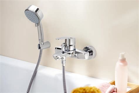 Eurostyle Cosmopolitan Single Lever Basin Mixer S Size Grohe