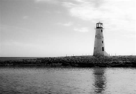 Nassau Harbour Lighthouse Gregg Flickr