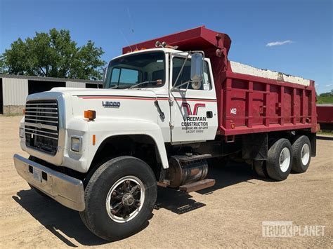 1994 Ford L8000 6x4 T/A Dump Truck in Willmar, Minnesota, United States (TruckPlanet Item #11805084)