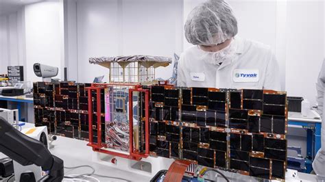 Nasas Tiny Capstone Cubesat Launches On Pioneering Moon Mission Space