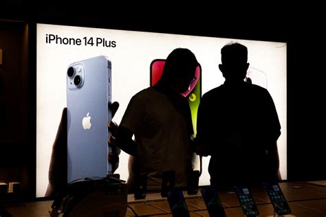 鄭州封城 彭博：iphone 14產量最少減300萬支 新唐人亞太電視台