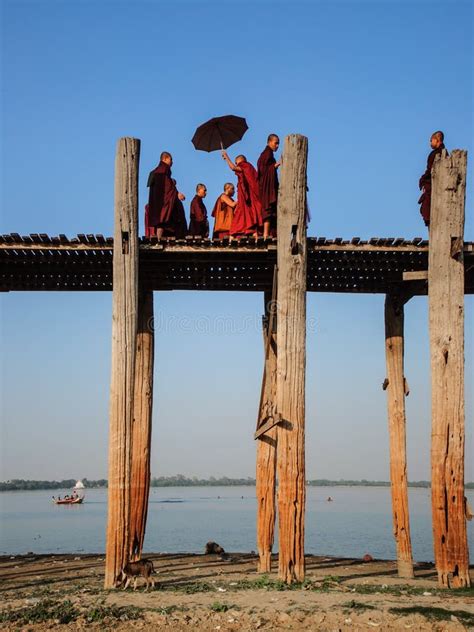 U Bein Bridge Mandalay Myanmar Editorial Stock Photo Image Of Monk