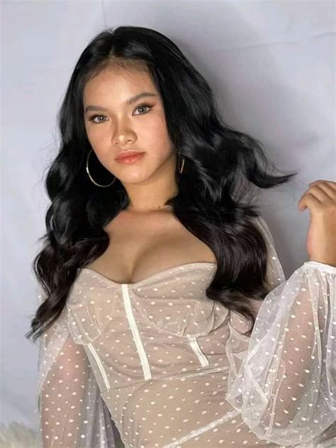 Asian With Sexy Body And Huge Tits On Webcam Now Filipina Webcam Nudes