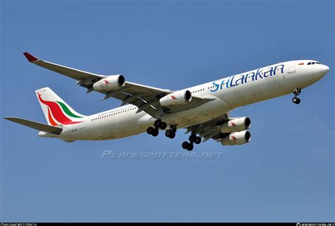 R Adc Srilankan Airlines Airbus A Photo By Allen Yu Id