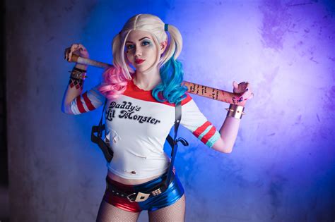 Download Twintails Blue Eyes Shorts Baseball Bat Blonde Harley Quinn Woman Cosplay Hd Wallpaper