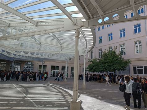 Saint Étienne Collège Gambetta un établissement refait à neuf