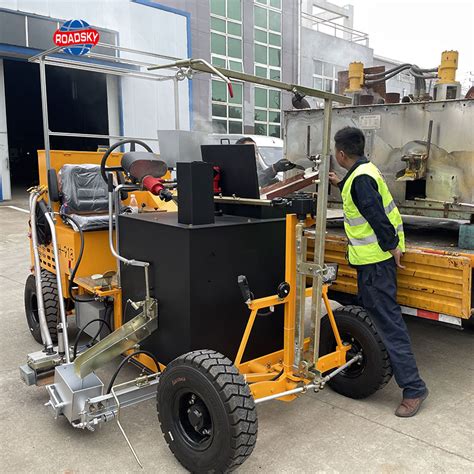 Automatic Thermoplastic Road Marking Machine Roadsky