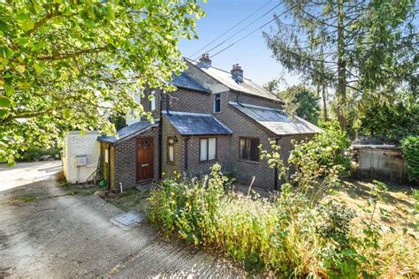 Reservoir Lane Petersfield Gu Bedroom Semi Detached House For