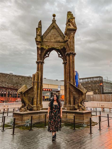 Hogwarts Fountain Harry Potter Studios London Harry Potter Studios