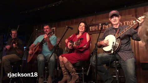 Carl Jackson Playing Banjo On Larry Cordles Yardbird At The Station