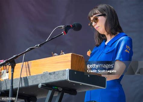 9 Hot Sexy Kerri MacLellan Bikini Pics