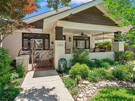 1501 Clover Ln Fort Worth Tx 76107 Zillow