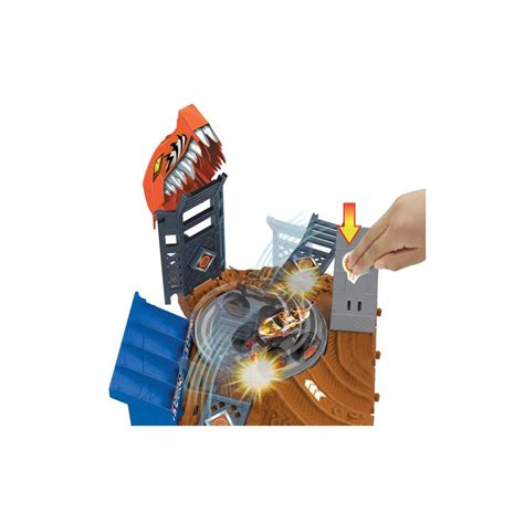 Hot Wheels Monster Trucks Arena Smashers Tiger Shark Spin Out Challenge Playset HNB93
