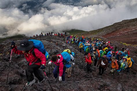 Mt Fuji Climbing Season 2024 Season Schedule - Elle Wandis