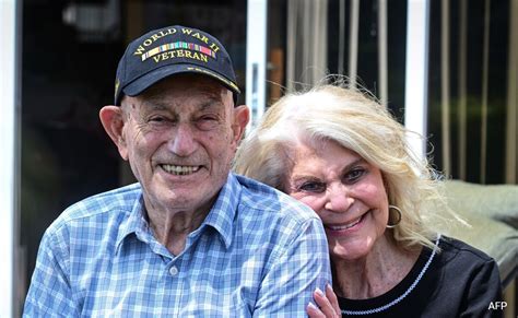 100 Year Old World War Ii Veteran To Marry Fiance 96 In Normandy