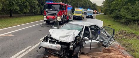 Wypadek z udziałem dwóch samochodów osobowych przy ul Wóycickiego