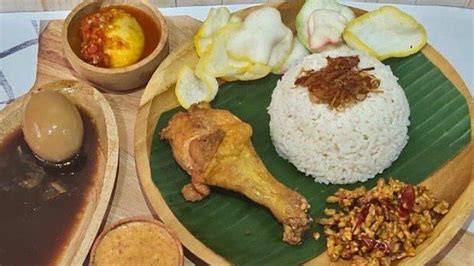 8 Nasi Uduk Enak Di Jakarta Buat Menu Sarapan Semur Jengkol Nasi Uduk