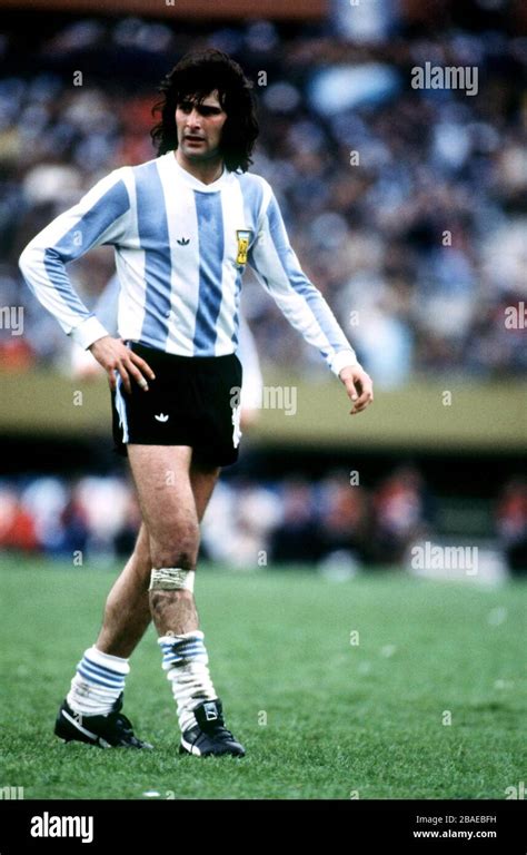 Mario kempes hi-res stock photography and images - Alamy