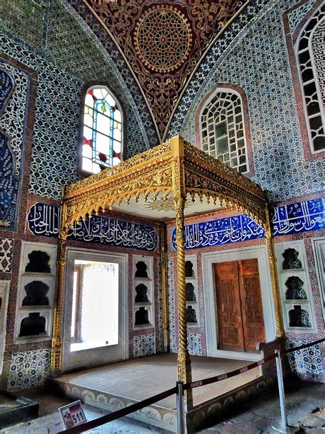 The Topkapi Palace and its Harem; the sultan's heaven on earth in ...