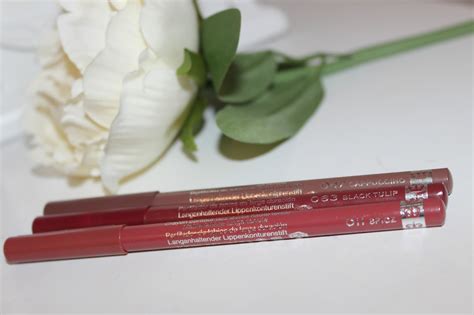 Rimmel 1000 Kisses Lip Liners Cappuccino Spice Black Tulip