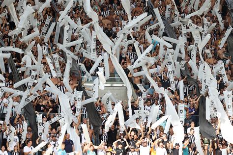 Botafogo tentou contratar camisa 10 do Brasileirão nome vai te