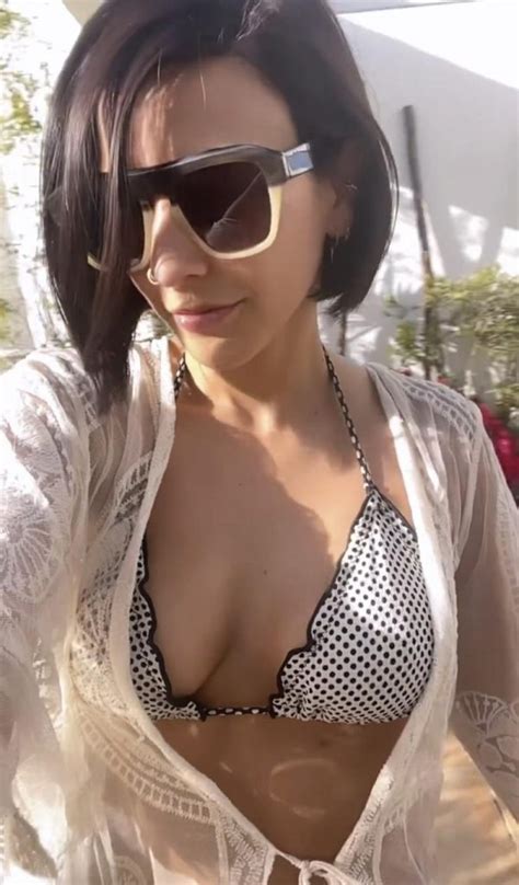 Daniela Castillo comparte sensuales imágenes en bikini mostrando su