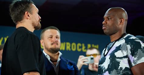 Usyk vs Dubois pięściarze już w Polsce Pierwszy raz twarzą w twarz