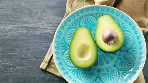 10 Reasons To Eat More Avocados Skinnyme Chocolate