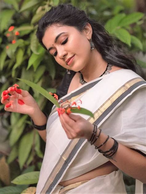 Saree Splendor Anju Kurian S Enchanting Trilogy For Onam 2023