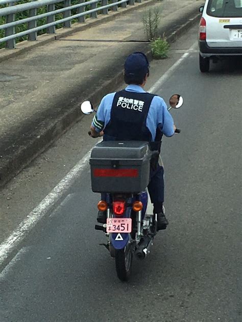 【悲報】千葉県警がノーヘル 879622555