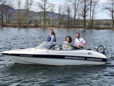 La Patrouille Nautique Du Mci Amorce Sa Saison Estivale Le Reflet Du Lac