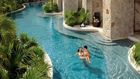 10 Luxury Hotels in Mexico with Swim-Up Suites