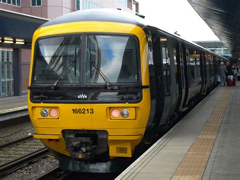 Great Western Railway Class 166 Express Turbo 166213 Waits Flickr