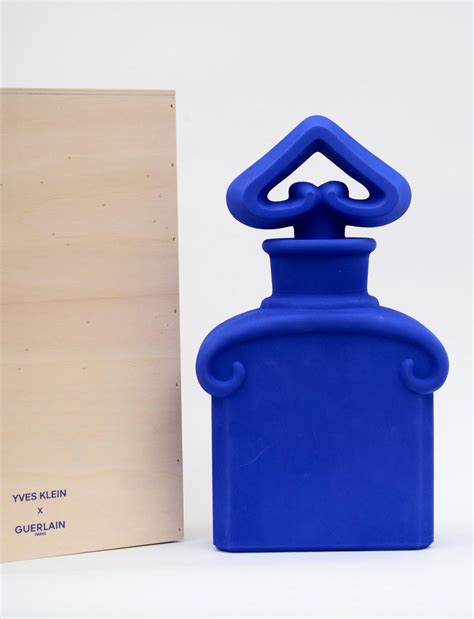 Yves Klein Et Guerlain L Heure Bleue Expertisez Ench Res