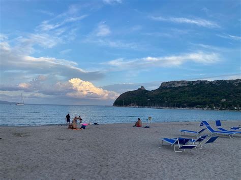 Cagliari Ieri L Ultimo Giorno D Estate Al Poetto Cagliari Vistanet