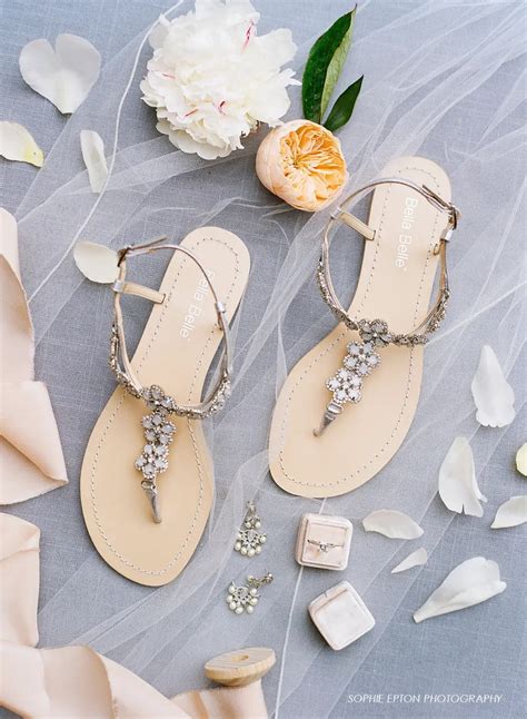 24 Beach Wedding Shoes That Will Make Brides Happy Emmalinebride