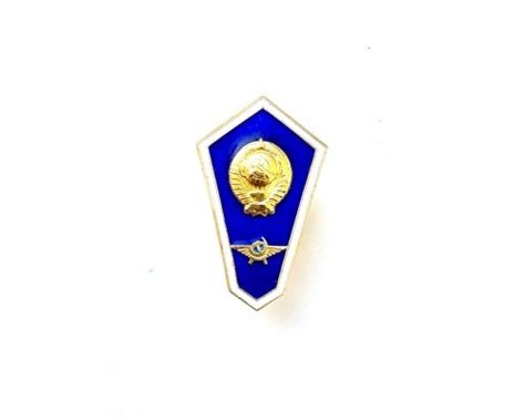 Знаки учебных заведений