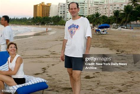 Eliot Spitzer And Wife Photos and Premium High Res Pictures - Getty Images