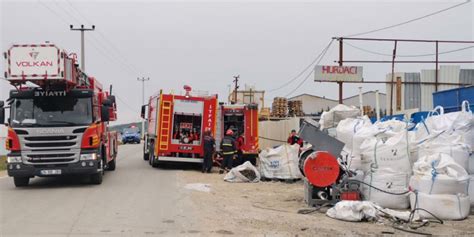 Gebze de geri dönüşüm tesisinde yangın