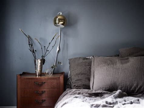 Muted blue walls in a cozy bedroom - COCO LAPINE DESIGNCOCO LAPINE DESIGN