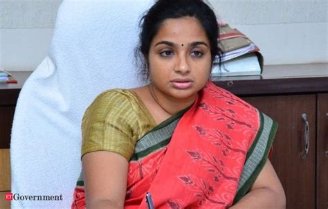 Hyderabad district collector Shweta Mohanty tests corona positive, ET Government