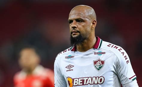 Felipe Melo Caio Paulista E 9 Diniz Esboça Escalação Do Fluminense