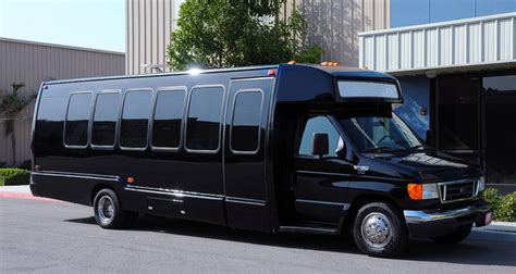 8 Different Types of Limousines | airport limo mississauga